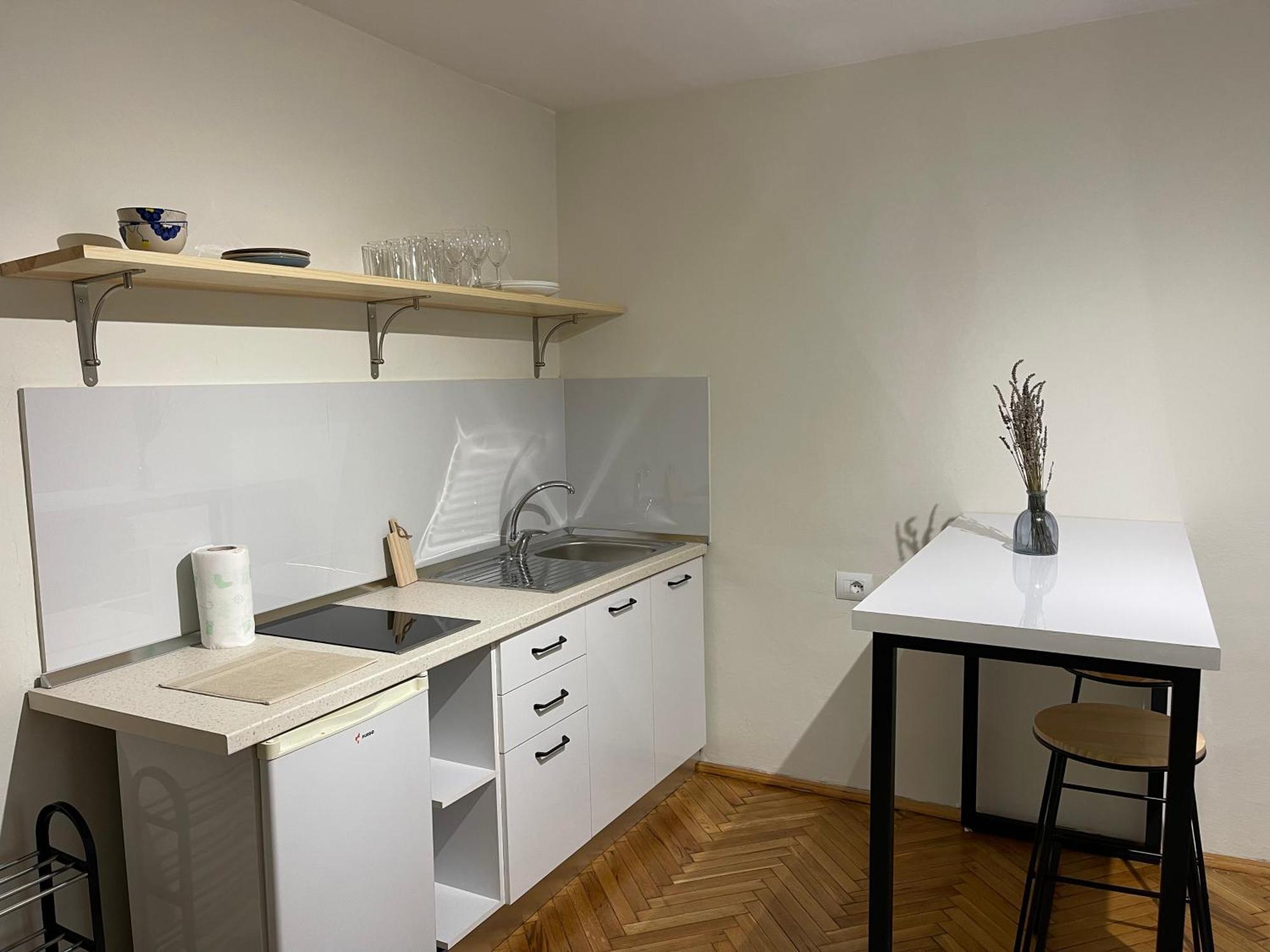 Cozy Apartment, In The Center Of Tiranë Ngoại thất bức ảnh